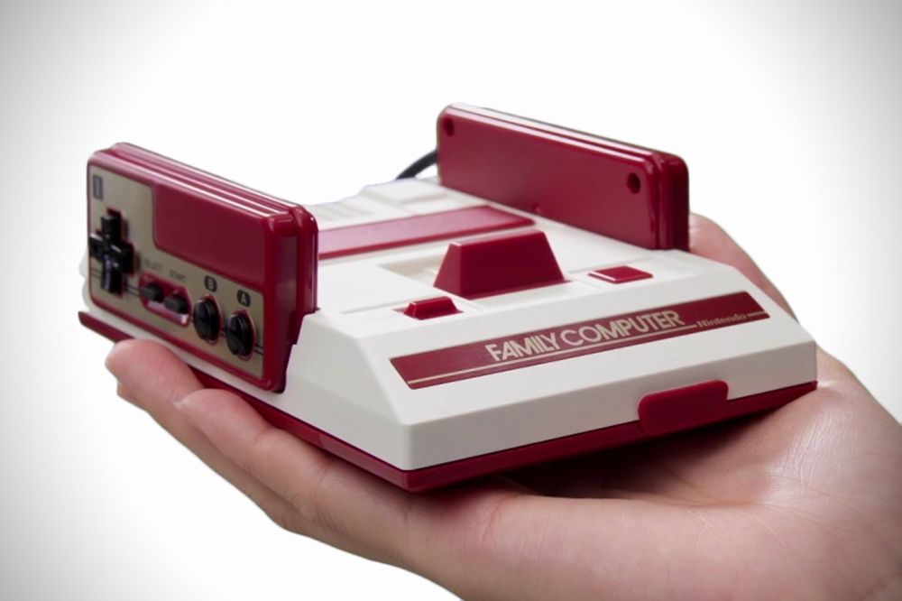 Famicom Mini.jpg Famicom Mini.jpg